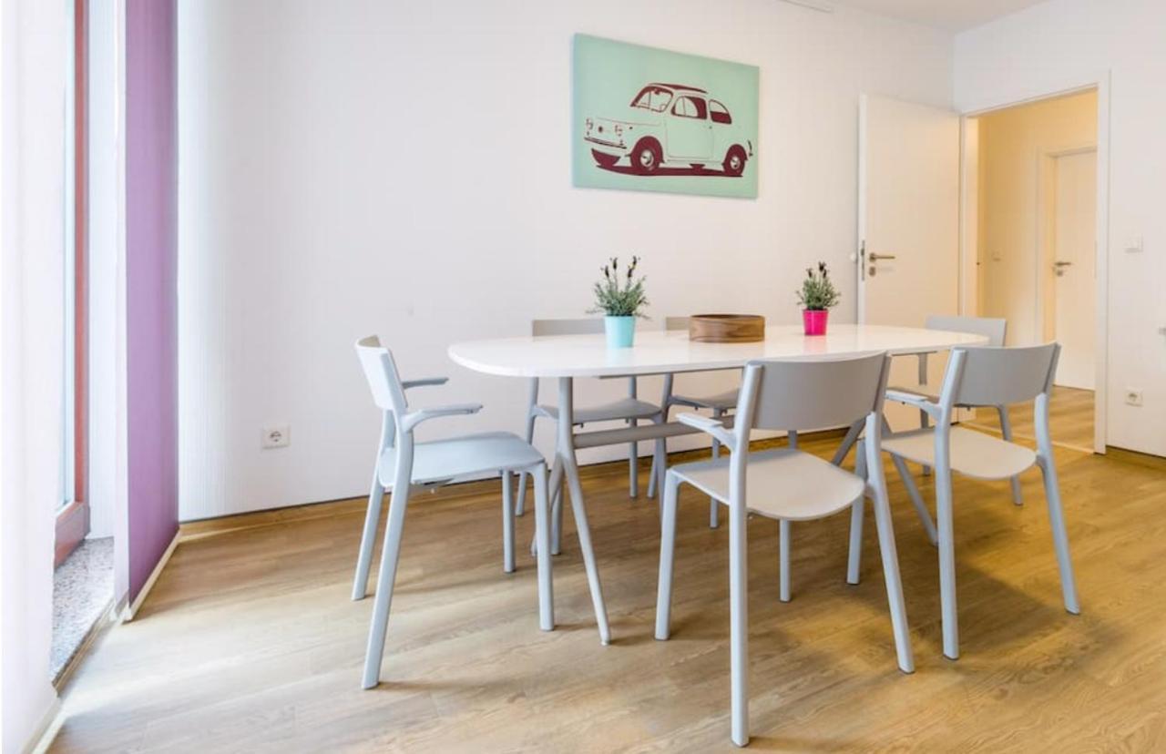 Homefy Oldtown Apartment - 6 People - 2 Bath - Balcony - Top Location Dusseldorf Ngoại thất bức ảnh