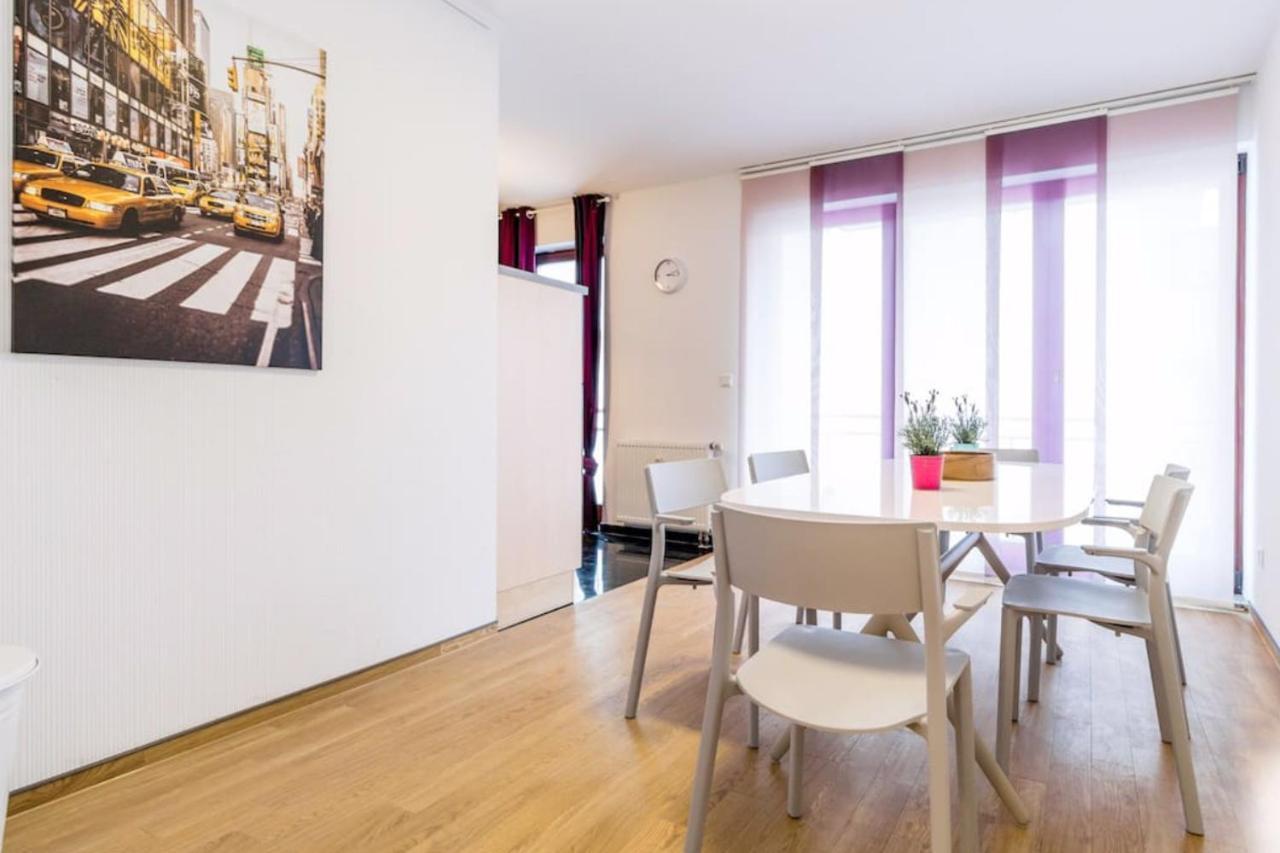 Homefy Oldtown Apartment - 6 People - 2 Bath - Balcony - Top Location Dusseldorf Ngoại thất bức ảnh