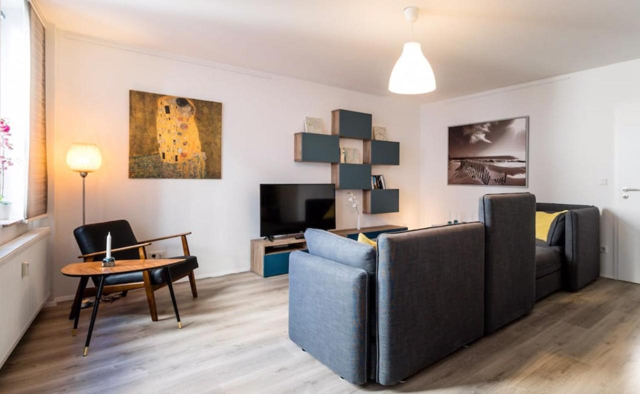 Homefy Oldtown Apartment - 6 People - 2 Bath - Balcony - Top Location Dusseldorf Ngoại thất bức ảnh